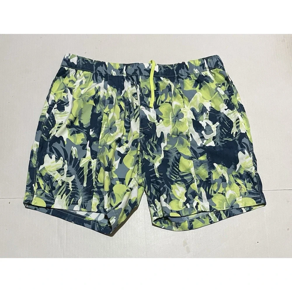 The North Face Class V Pull-On Shorts Mens XL Green Tropical Floral Camo Printed